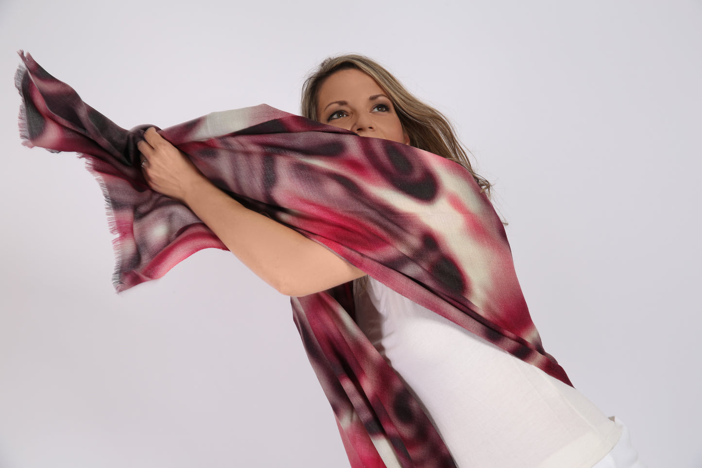 Schal Berry aus Wolle Seide / Diamond weave